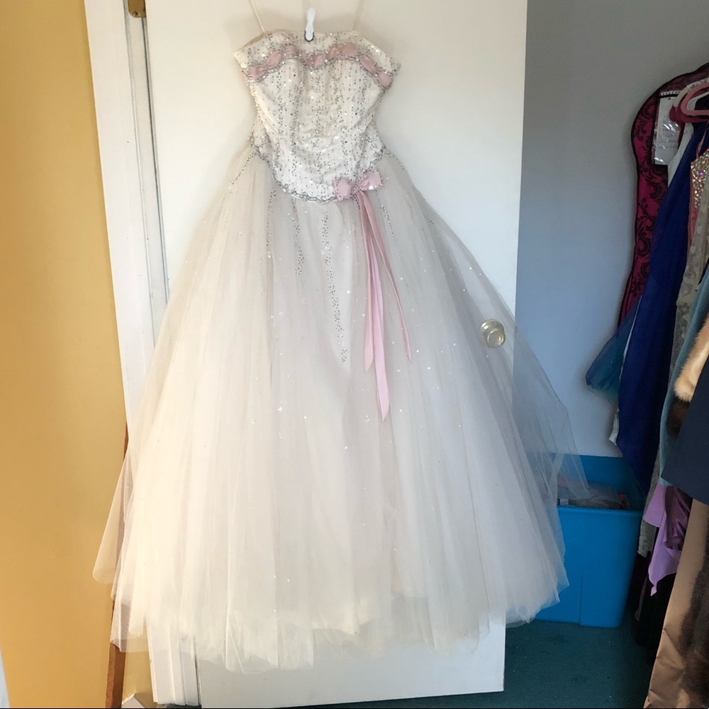 Mori Lee beaded strapless quinceanera dress (s5/6)